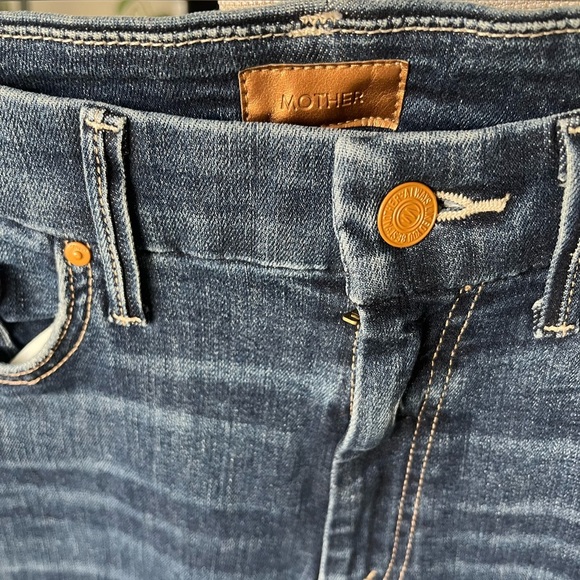 NWT MOTHER Looker Ankle Jeans in Dark Denim "Teaming Up" Wash, Size 27 - Picture 3 of 12